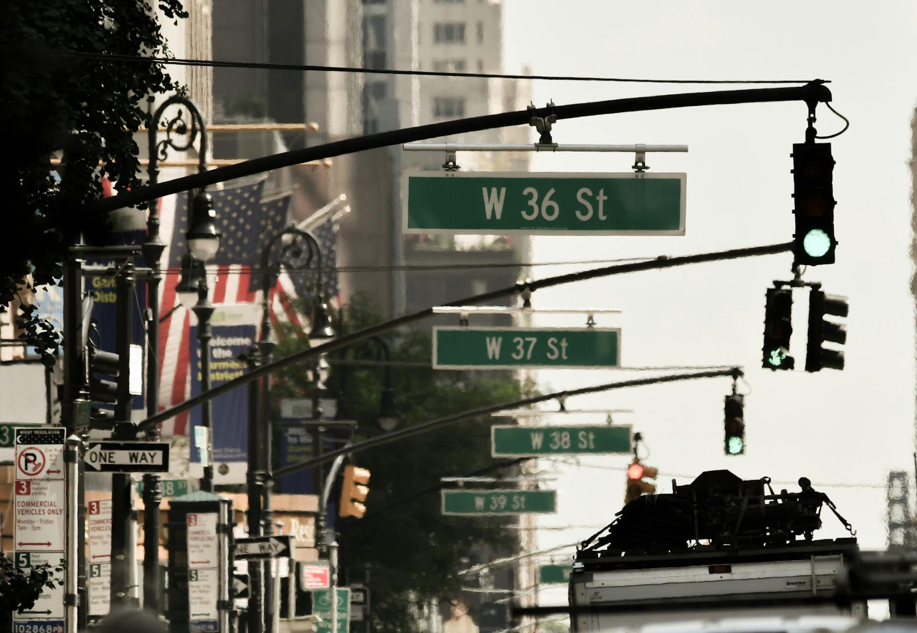 Widok na centrum Myszkowa w słoneczny dzień, reprezentujący warunki pogodowe w mieście w niedzielę